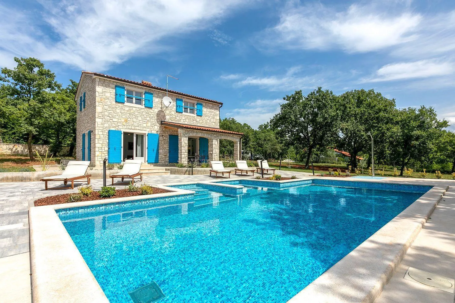 Holiday home Strandnahe Steinvilla Nur 800 Meter Zum Strand Mit Privatpool, Bbq, Waschmaschine Funtana