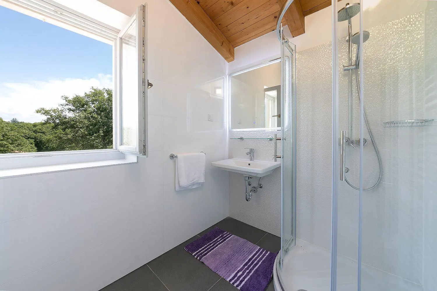 Strandnahe Steinvilla Nur 800 Meter Zum Strand Mit Privatpool, Bbq, Waschmaschine Funtana
