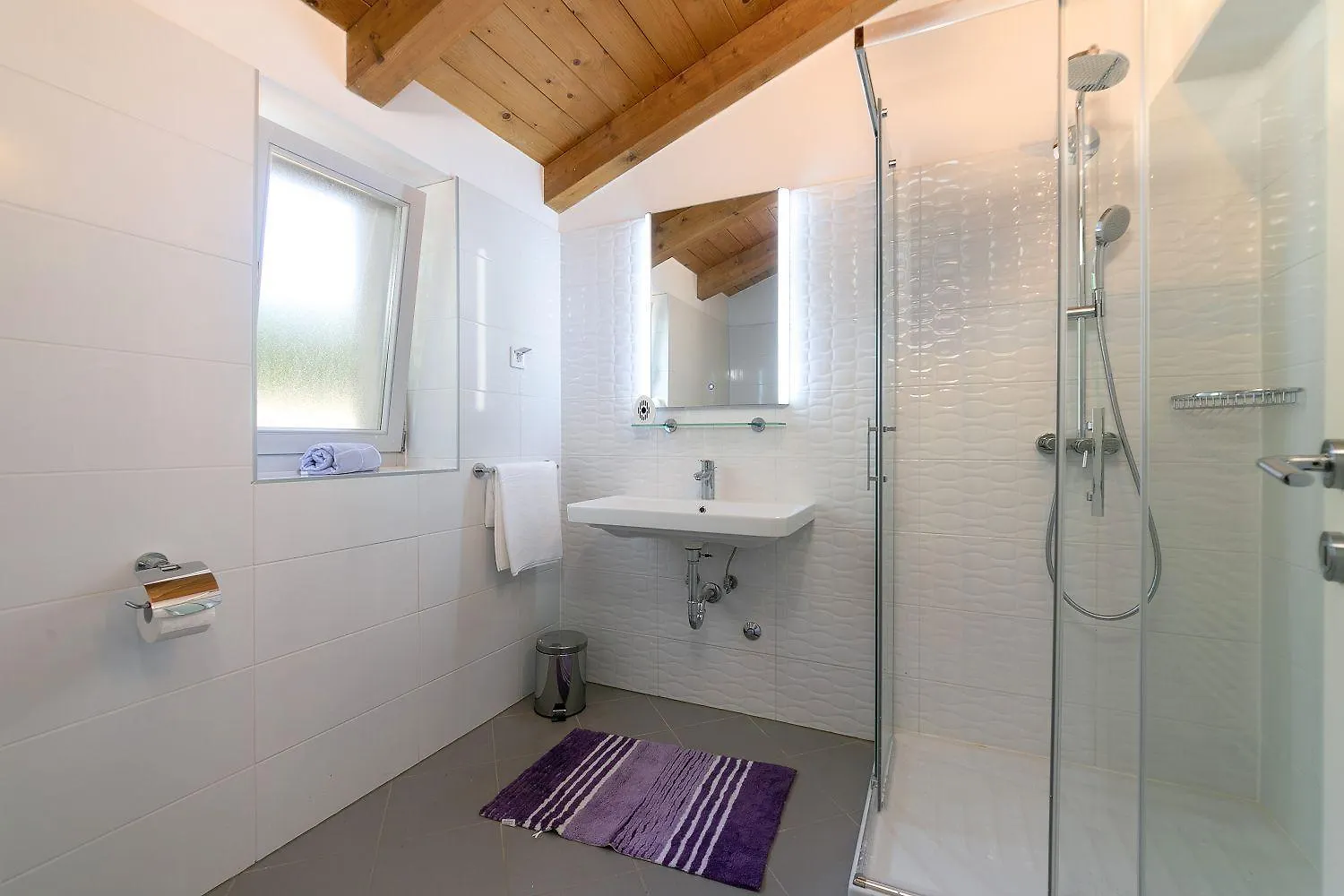 Holiday home Strandnahe Steinvilla Nur 800 Meter Zum Strand Mit Privatpool, Bbq, Waschmaschine Funtana Croatia