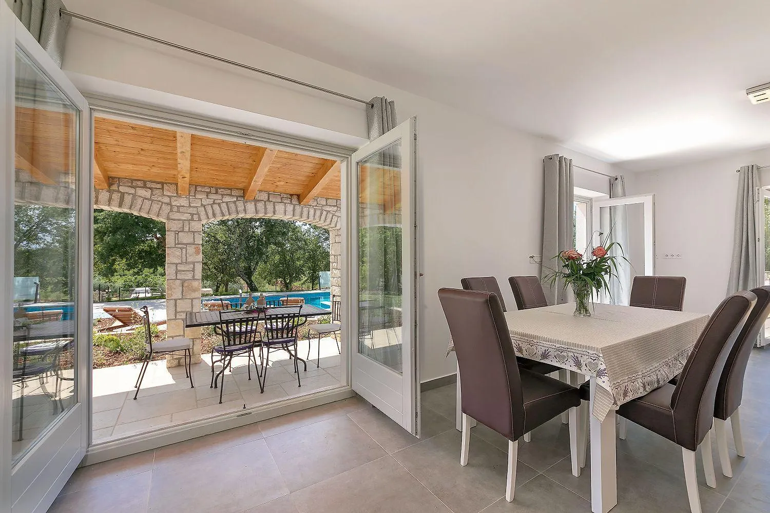 Strandnahe Steinvilla Nur 800 Meter Zum Strand Mit Privatpool, Bbq, Waschmaschine Funtana Holiday home